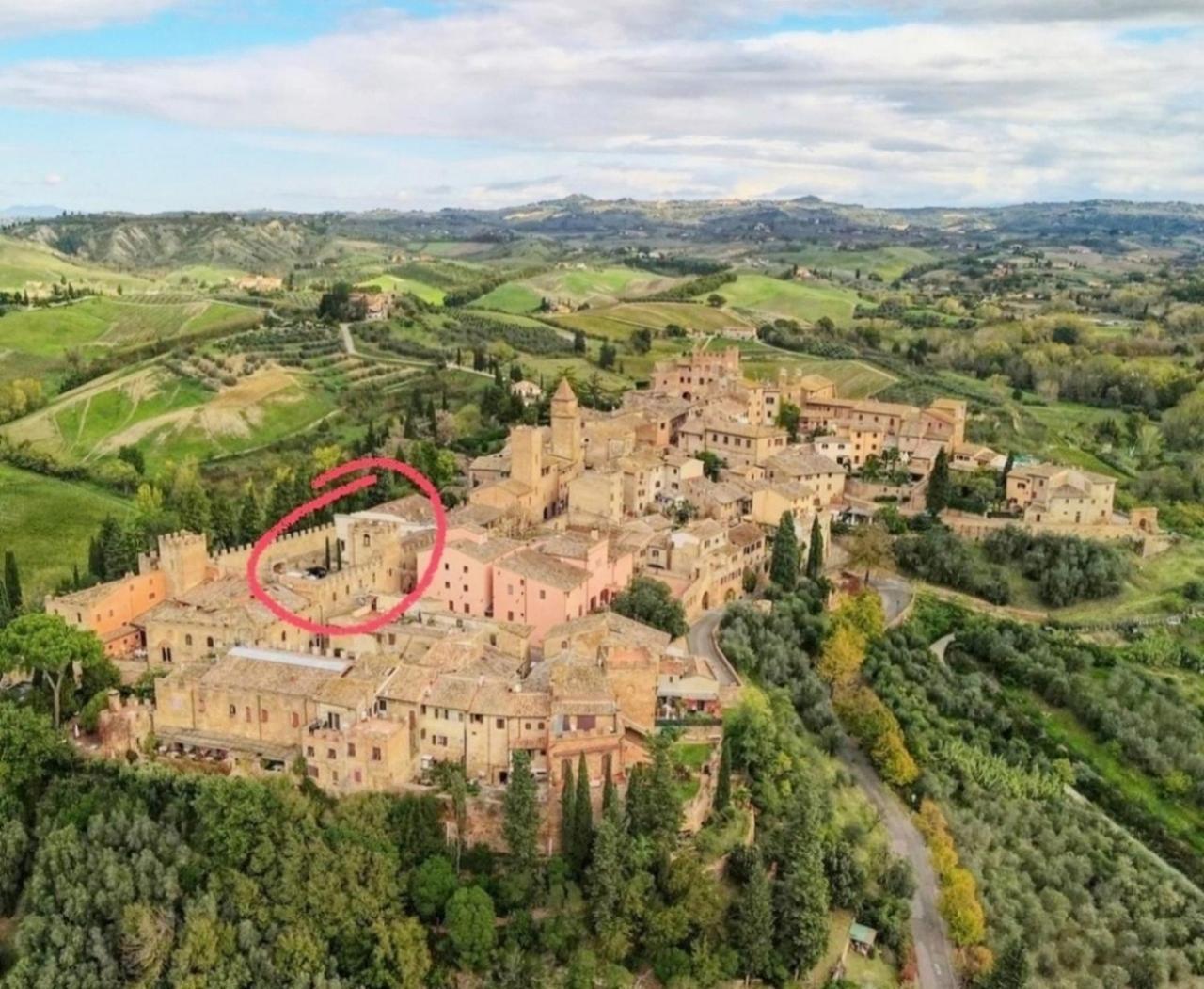 Palazzo Stiozzi Ridolfi Apartamento Certaldo Exterior foto